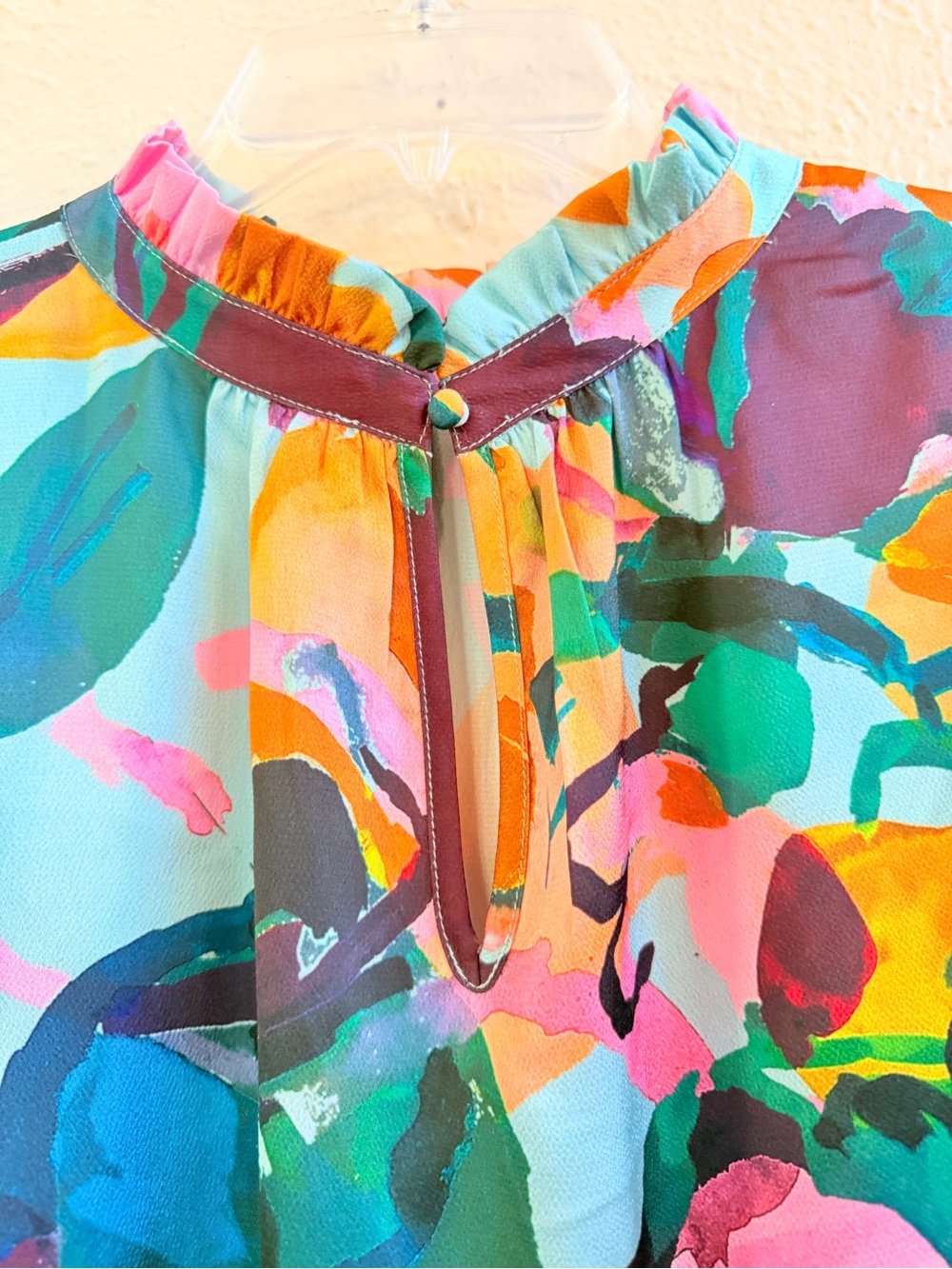 THML bold bright floral puff sleeve blouse - Picture 5 of 8
